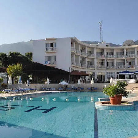 Hotel Sempati 3*