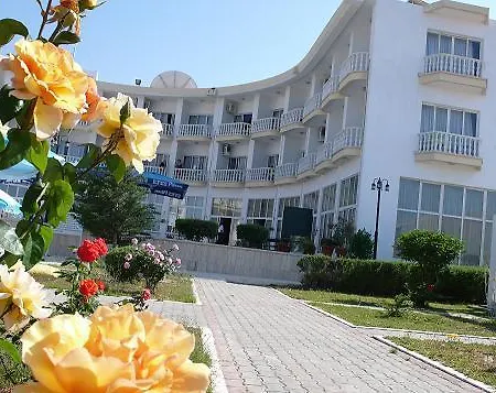 Hotel Sempati 3*